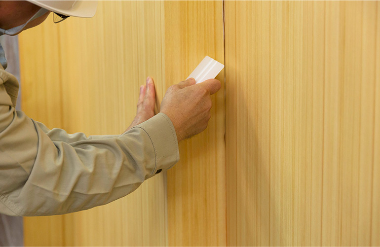 出隅への貼り付けのイメージ写真